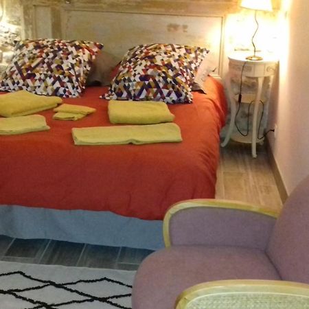 Le Vitrail Chambre Equipee Sans Service Repas Yvetot-Bocage Экстерьер фото