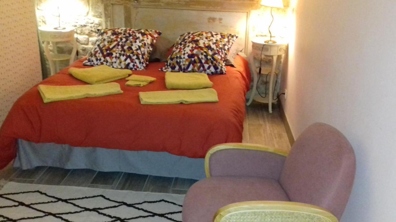 Le Vitrail Chambre Equipee Sans Service Repas Yvetot-Bocage Экстерьер фото