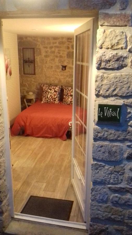 Le Vitrail Chambre Equipee Sans Service Repas Yvetot-Bocage Экстерьер фото