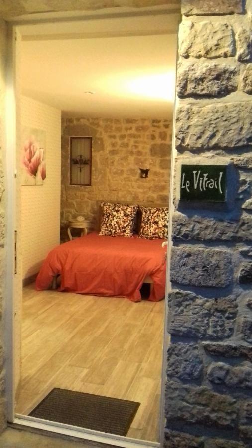 Le Vitrail Chambre Equipee Sans Service Repas Yvetot-Bocage Экстерьер фото
